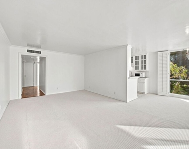 2301 S Beverly Glen Boulevard - Photo Thumbnail 5