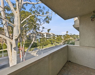 2301 S Beverly Glen Boulevard - Photo Thumbnail 3