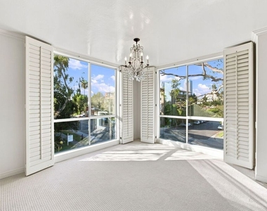 2301 S Beverly Glen Boulevard - Photo Thumbnail 4