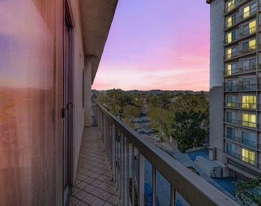 10751 Wilshire Boulevard - Photo Thumbnail 8