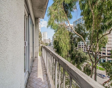 10751 Wilshire Boulevard - Photo Thumbnail 14