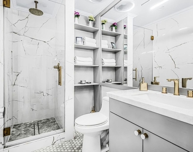 10751 Wilshire Boulevard - Photo Thumbnail 10