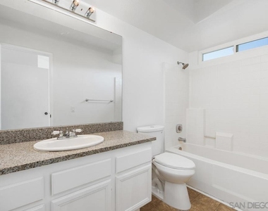 10927 Matinal Cir - Photo Thumbnail 24