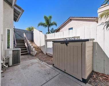 10927 Matinal Cir - Photo Thumbnail 5