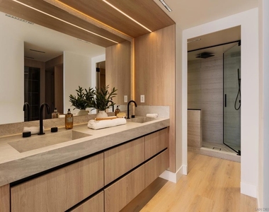 939 Coast Blvd - Photo Thumbnail 15
