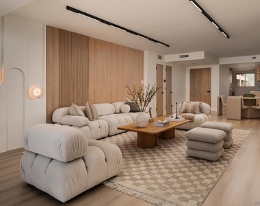 939 Coast Blvd - Photo Thumbnail 2