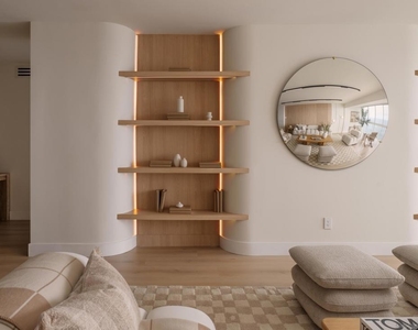 939 Coast Blvd - Photo Thumbnail 23