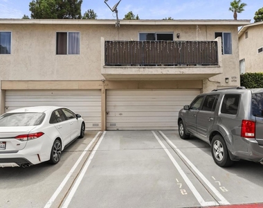 6908 Camphor Lane - Photo Thumbnail 18