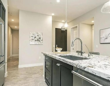 8434 Distinctive Dr - Photo Thumbnail 12