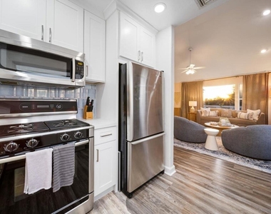 7377 Eads Ave. - Photo Thumbnail 8