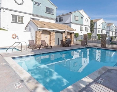 9301 Shirley Avenue - Photo Thumbnail 2