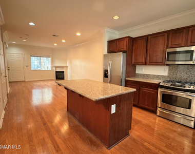 9301 Shirley Avenue - Photo Thumbnail 4