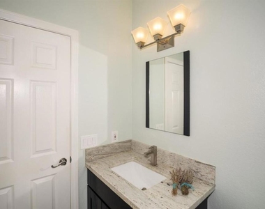 2546 Renata Court - Photo Thumbnail 11