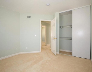 2546 Renata Court - Photo Thumbnail 16
