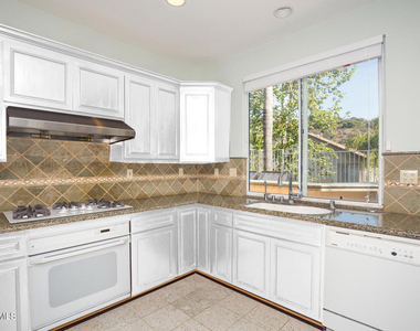2546 Renata Court - Photo Thumbnail 10