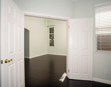 2546 Renata Court - Photo Thumbnail 4