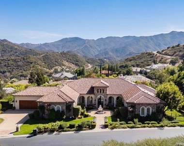 98 Queens Garden Drive - Photo Thumbnail 25