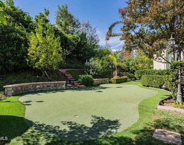 98 Queens Garden Drive - Photo Thumbnail 22