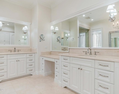 98 Queens Garden Drive - Photo Thumbnail 20