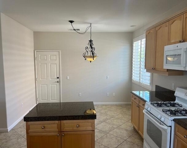 82560 Tivoli Court - Photo Thumbnail 8