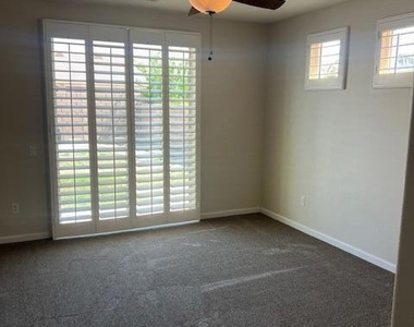 82560 Tivoli Court - Photo Thumbnail 10