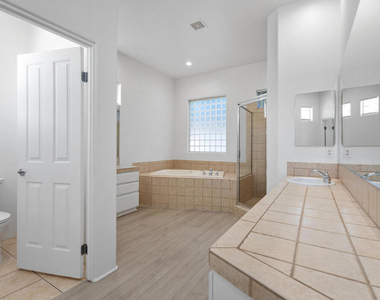 40921 Hovley Court - Photo Thumbnail 10