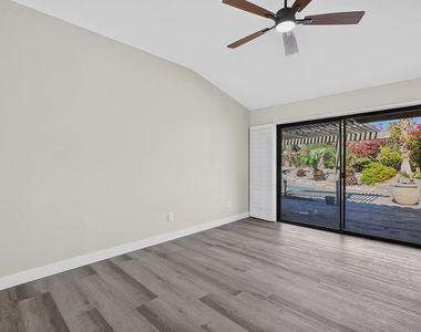 1448 E Adobe Way - Photo Thumbnail 10