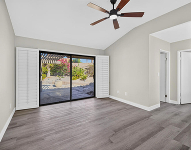1448 E Adobe Way - Photo Thumbnail 14