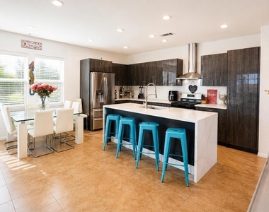 62679 S Starcross Drive - Photo Thumbnail 4
