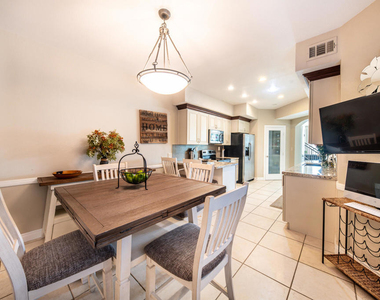 38063 Crocus Lane - Photo Thumbnail 10