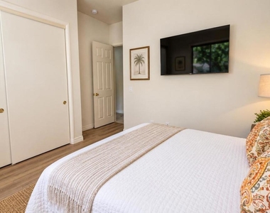 44475 Grand Canyon Lane - Photo Thumbnail 19