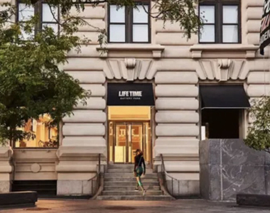 1 West Street - Photo Thumbnail 3