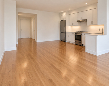 108 East 38th Street - Photo Thumbnail 3