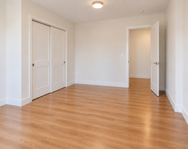 108 East 38th Street - Photo Thumbnail 4