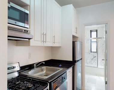 East 78th street  - Photo Thumbnail 4