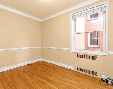 55 Grand Avenue - Photo Thumbnail 8