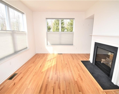 4 High Ridge Lane - Photo Thumbnail 5