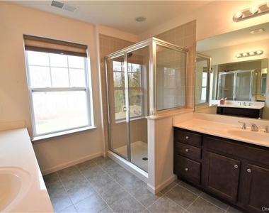 4 High Ridge Lane - Photo Thumbnail 16