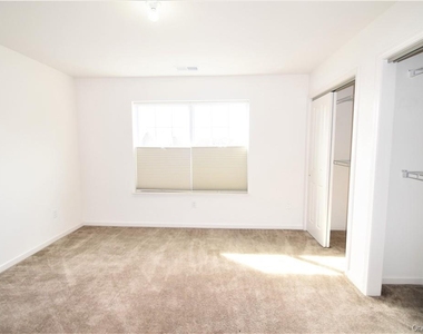 4 High Ridge Lane - Photo Thumbnail 18