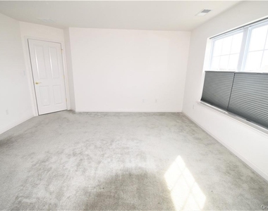 4 High Ridge Lane - Photo Thumbnail 14