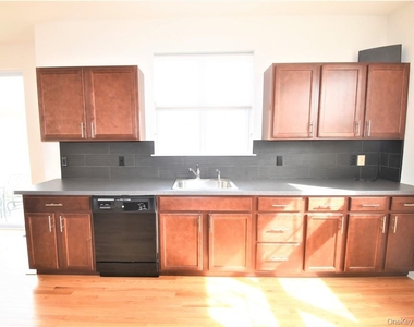 4 High Ridge Lane - Photo Thumbnail 10