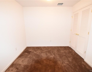 4 High Ridge Lane - Photo Thumbnail 25