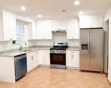 201 Edgewood Avenue - Photo Thumbnail 3