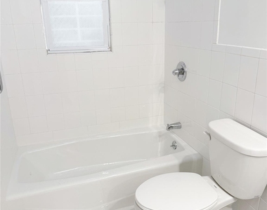 201 Edgewood Avenue - Photo Thumbnail 6