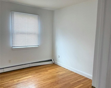 201 Edgewood Avenue - Photo Thumbnail 8