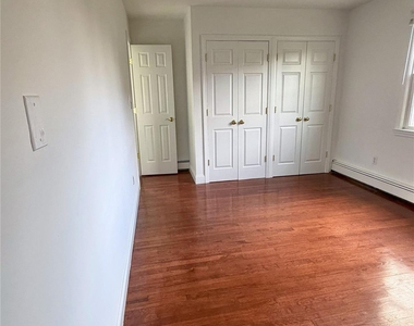 201 Edgewood Avenue - Photo Thumbnail 12