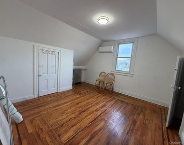 14711 35th Avenue - Photo Thumbnail 6