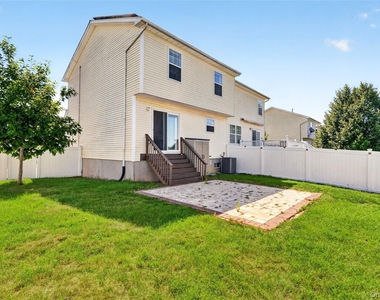 131 Evan Road - Photo Thumbnail 4