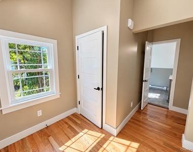 72 Webb Road - Photo Thumbnail 9