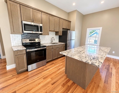 72 Webb Road - Photo Thumbnail 12